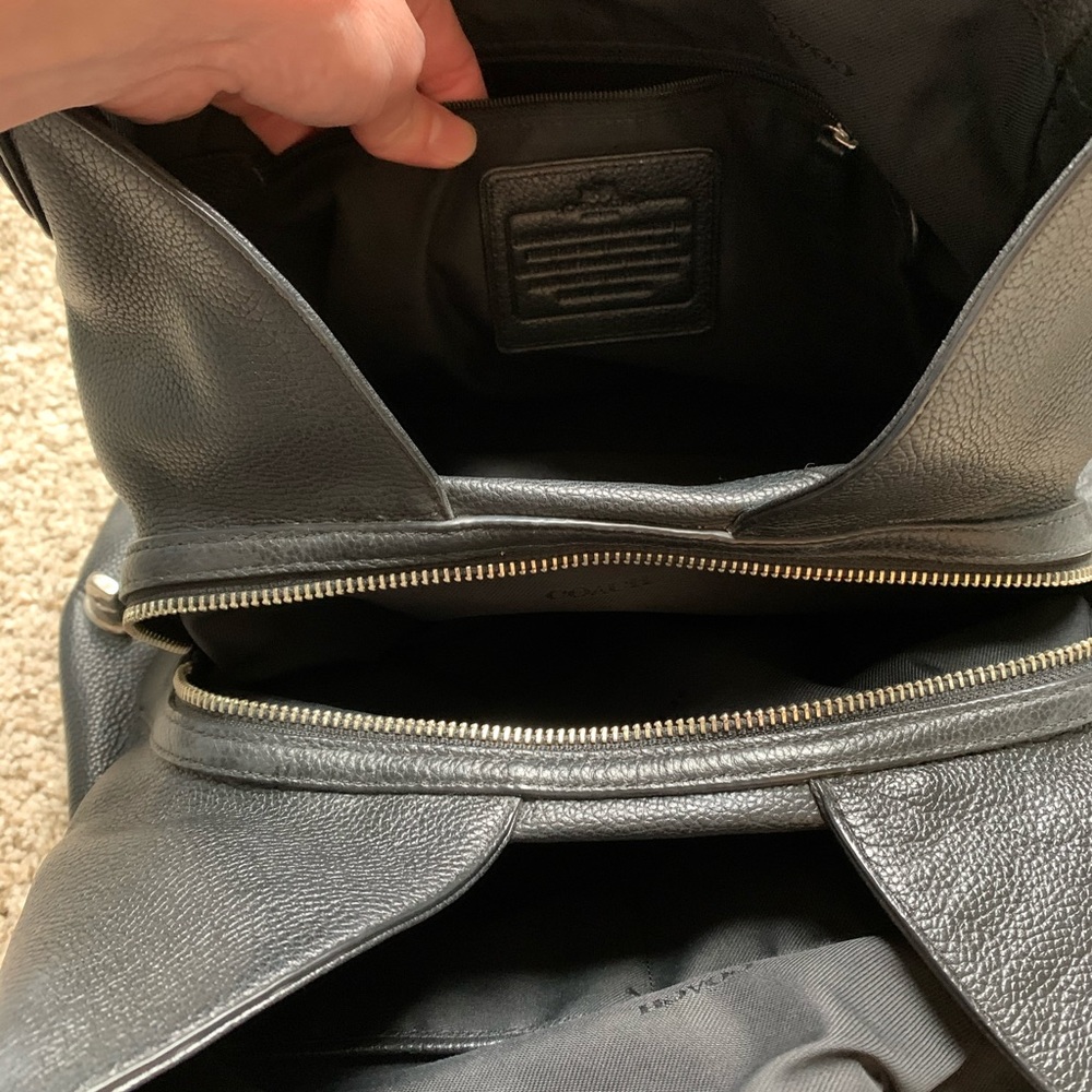 Coach shoulder bag w/ coach wristlet - Picture 5 of 7